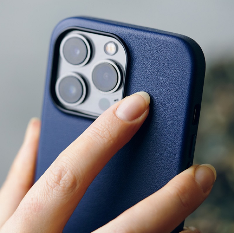 The Hard Truth or Soft Touch: Deciding Between Hard and Soft Phone Cases